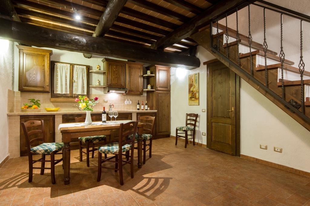 Гостевой дом Borgo Rurale San Giusto Кастаньето-Кардуччи Экстерьер фото